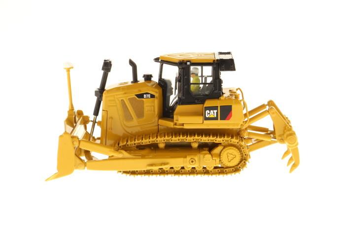 Trattore a cingoli D7E 1:50